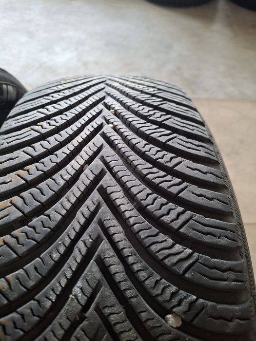 2 Anvelope M+S 205 60 r16 Michelin