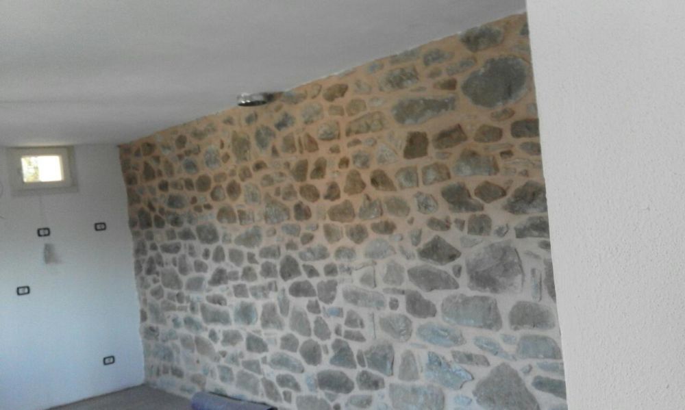 S. C. Constructii case la cheie/gri, amenajari