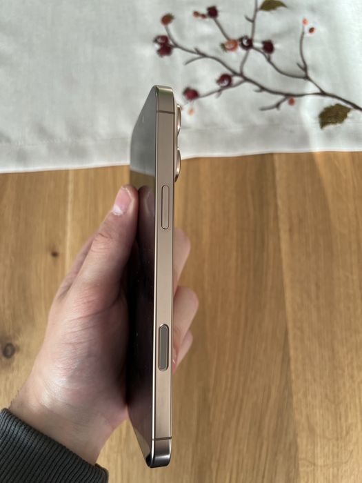 IPhone 16 Pro Max 512GB 100% капацитет на бетарията с гаранция 1г.