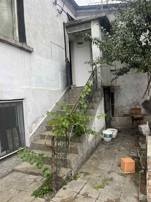 Къща на центъра в гр.Айтос