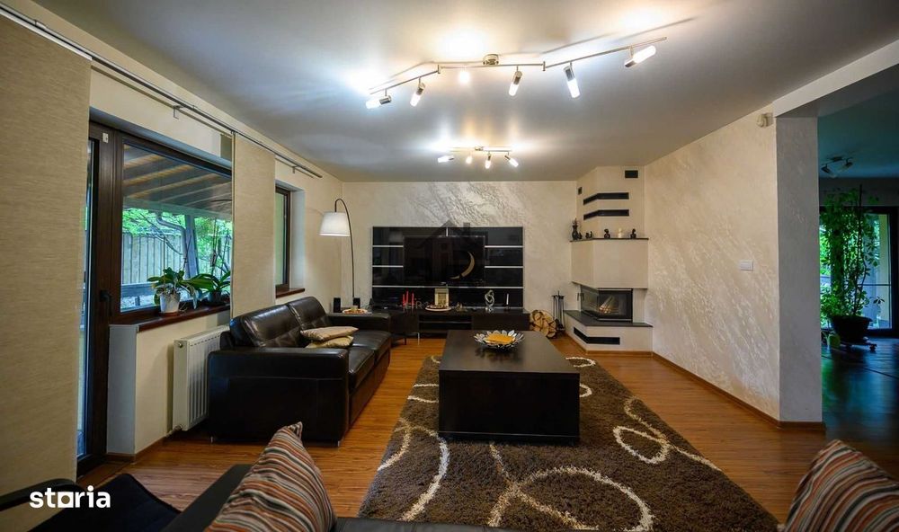 Vilă 5 camere 240 mp, mobilata,teren 806 mp – Platou Galata, Iași