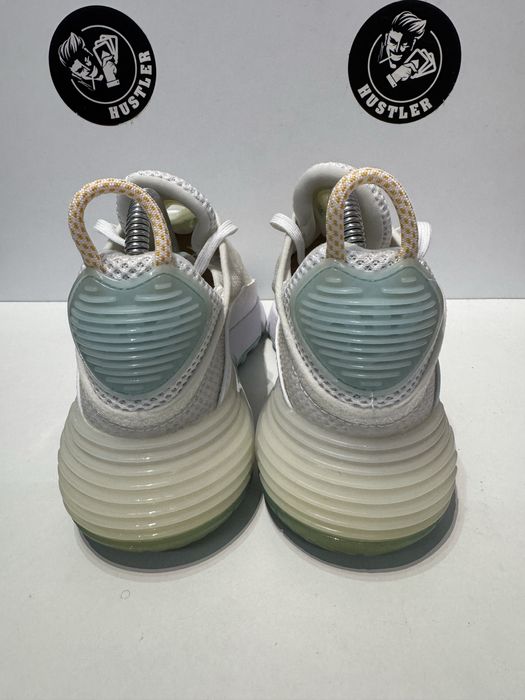 Маратонки NIKE AIR MAX 2090.Номер 37.5