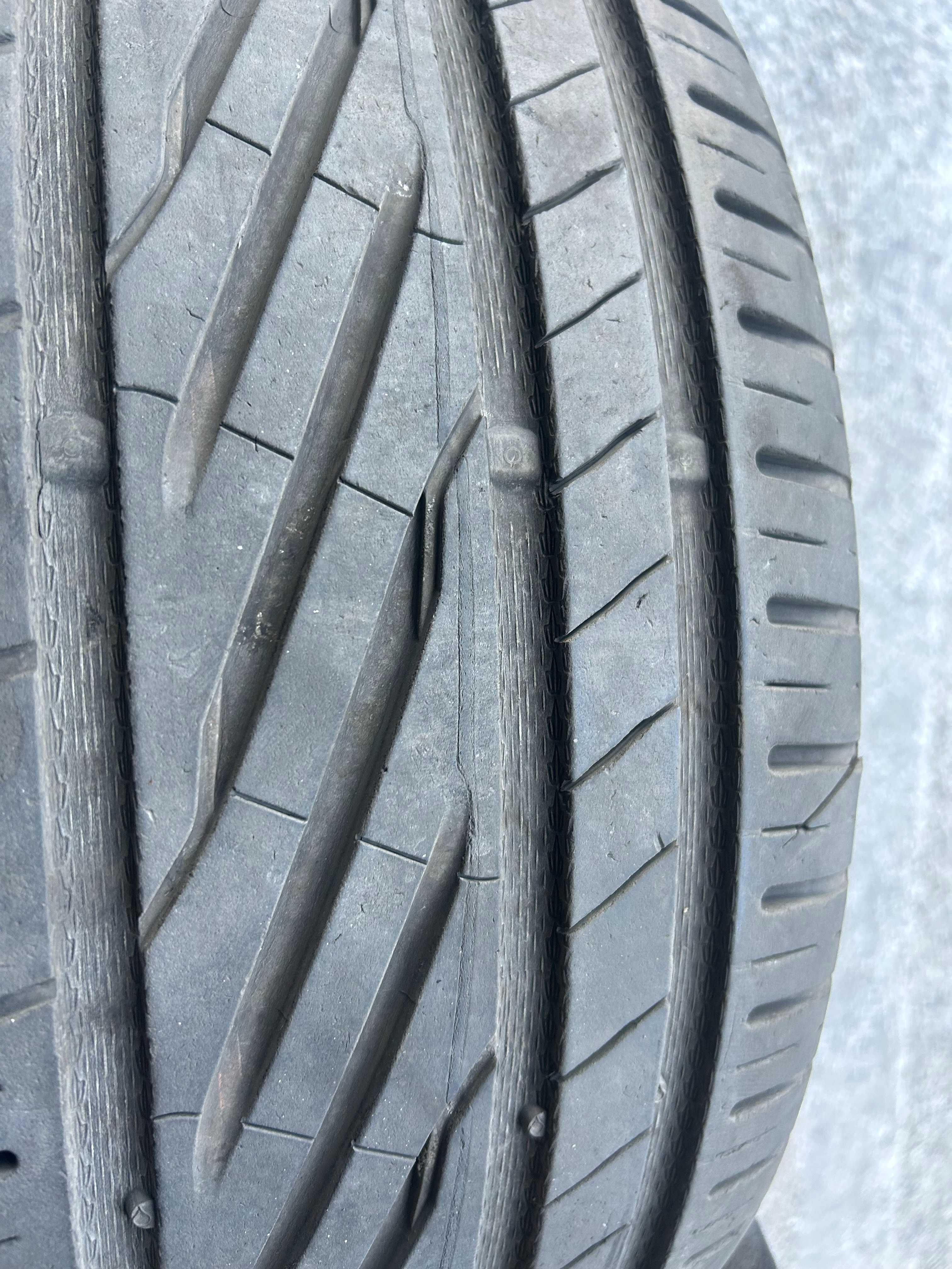 Uniroyal RainSport 5  225/45/R17