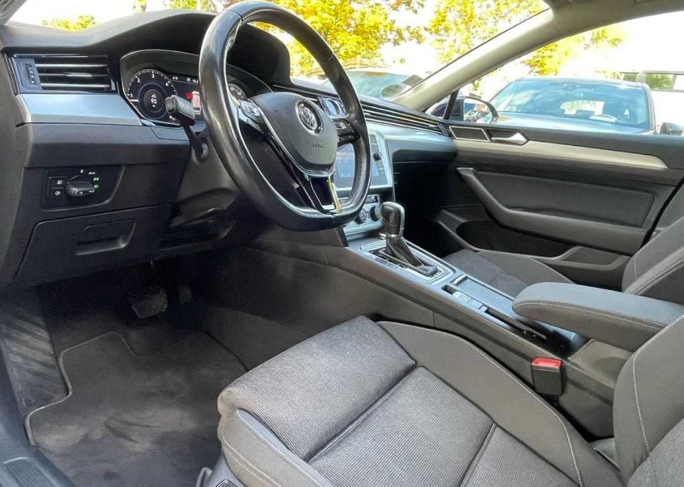 Vand VW Passat B8 2.0 TDI 150cp an 2018 Virtual Cockpit, dsg