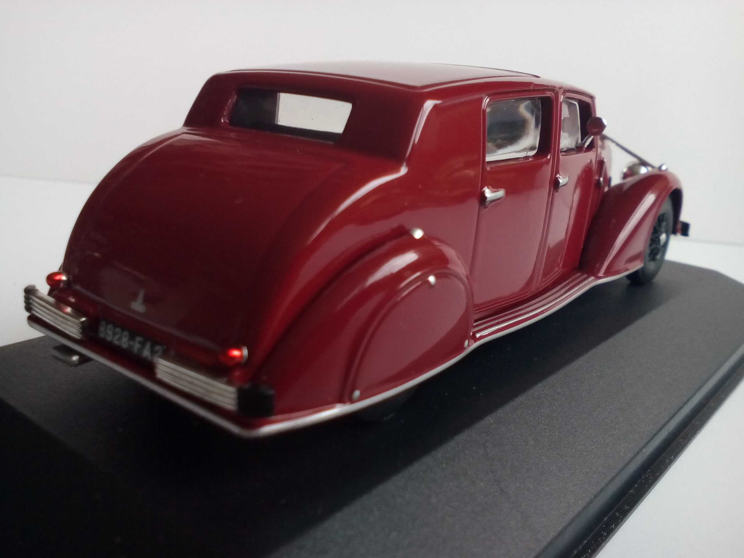 Колички макети мащаб 1/43 модели автомобили автобуси Икарус Porsche