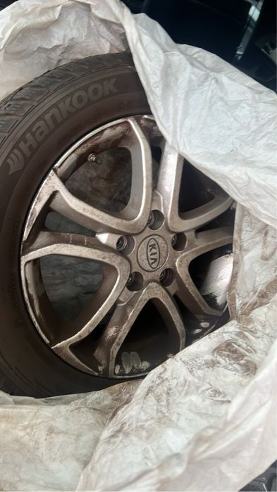 Set roti Kia 205/55/R16