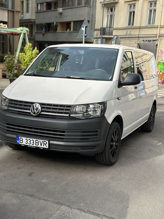 VW Transporter T6 Automatic