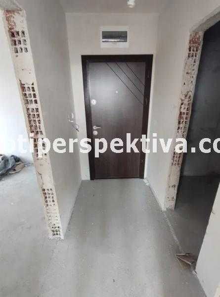 Продава се Двустаен апартамент в Пловдив, Остромила - 80 кв.м за 1250 €/кв.м - Снимка #6