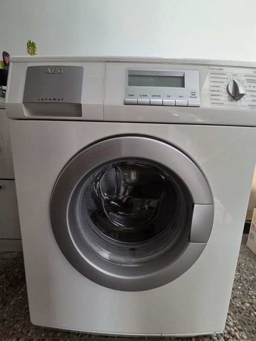 Продавам пералня машина цяла или на части