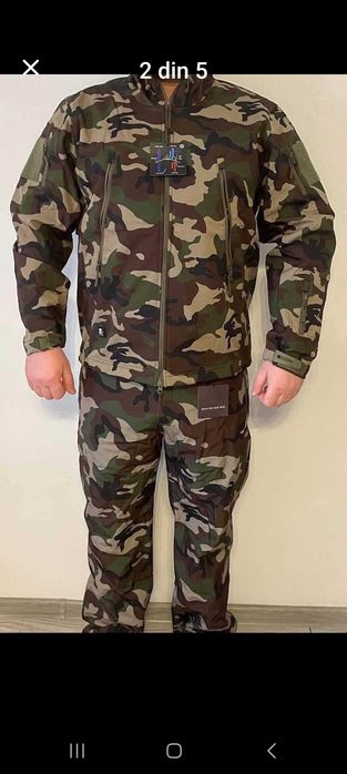 Vînd costum termo-camuflaj toamnă iarnă nou