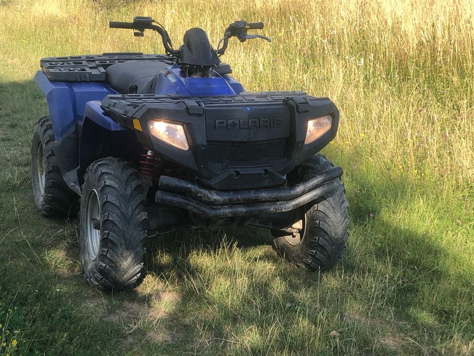 Vând Atv polaris