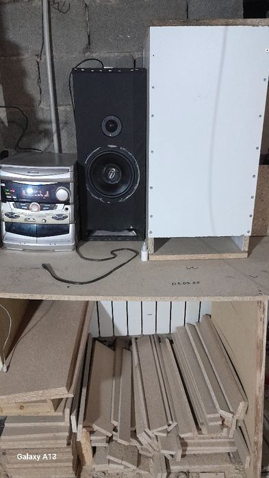 Музыкальный центр продам