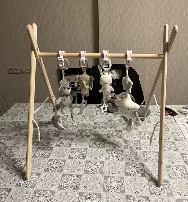 Стойка для подвесных игрушек и мобилей