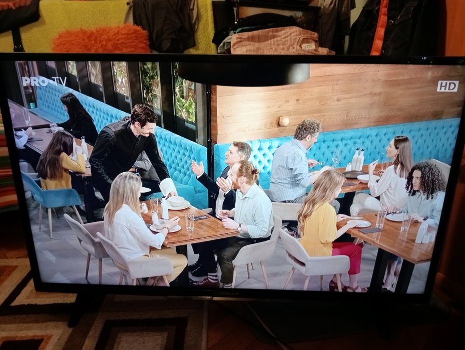 Smart LED TV Full HD 125 cm clasa AAA Wi-Fi Youtube