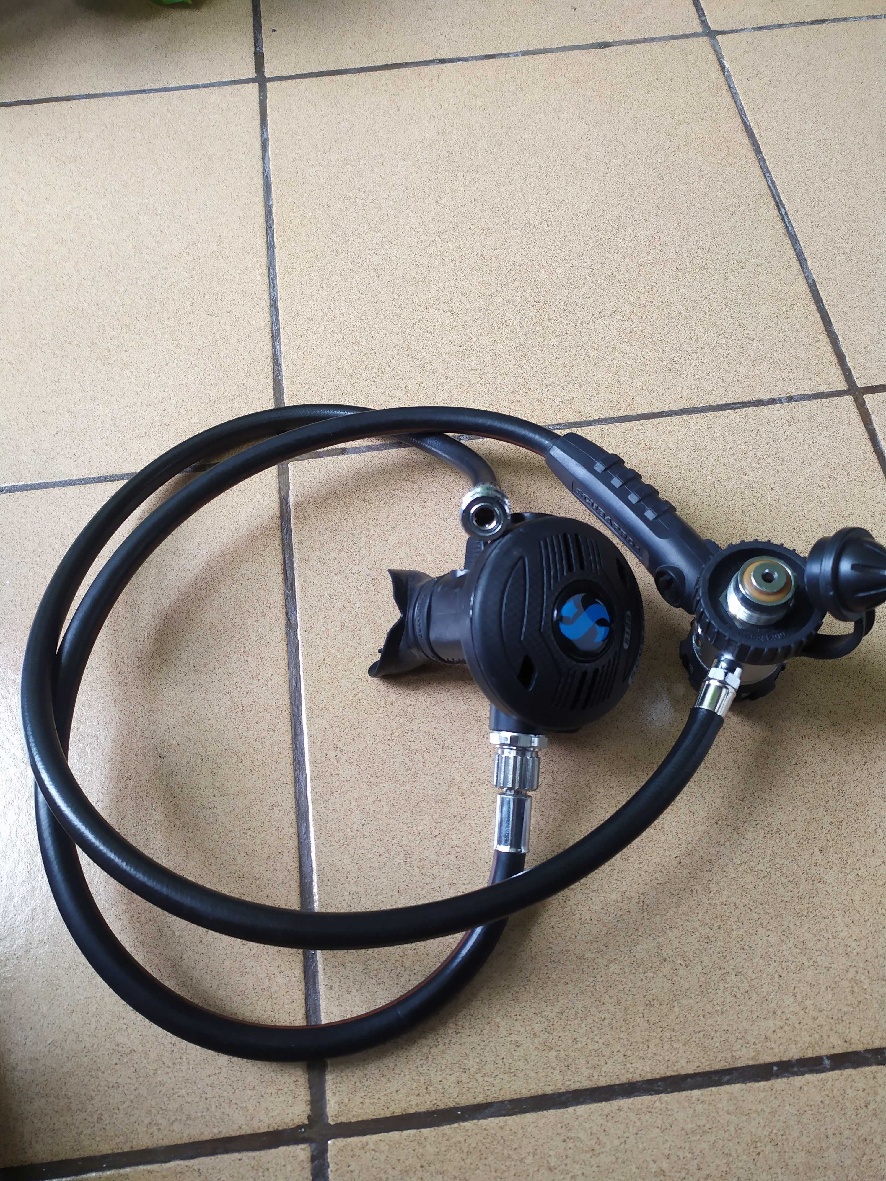 Водолазен регулатор Scubapro R190