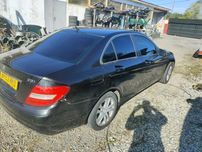 Dezmembrări cutie viteze grup cardan turbina egr admisie Mercedes w204