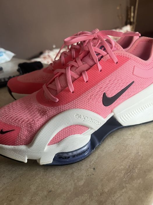 Nike woman Air Zoom