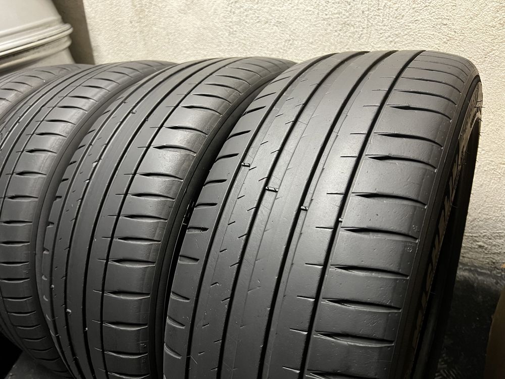 245/45/19 Michelin PS4, 6+мм, DOT3319, 4бр.