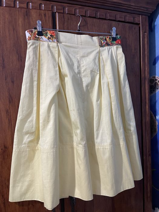 продам все за 10 тыс двойки , пиджак юбку