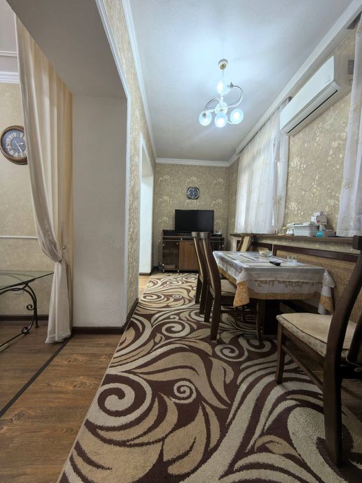 Аренда ! В центре города.  4 Х комнатная с обстановкой