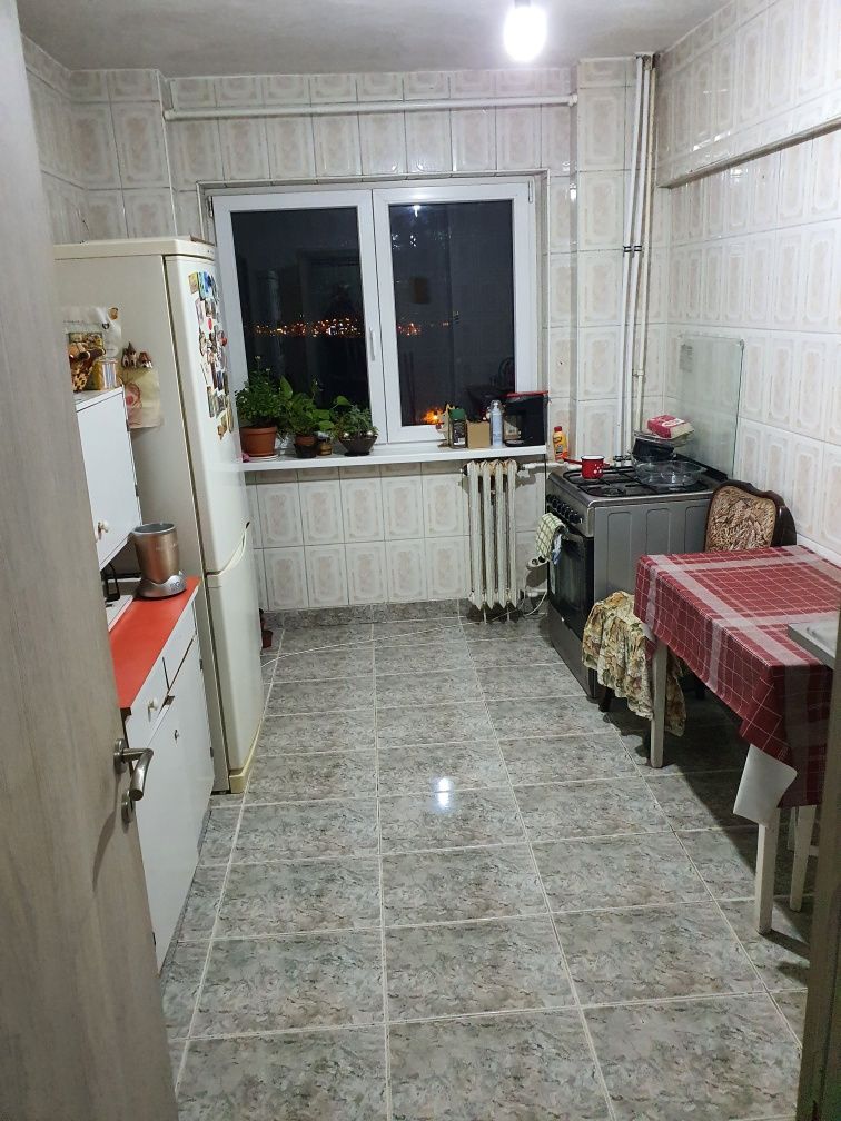 Inchiriez apartament cu 3 camere zona Pantelimon