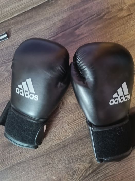 Echipament kikbox