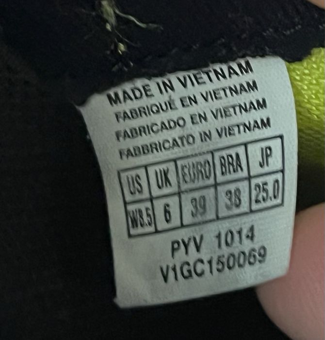 Mizuno - обувки за волейбол