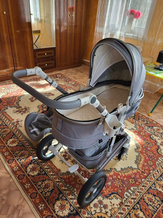 Продам коляску в отличном состоянии.