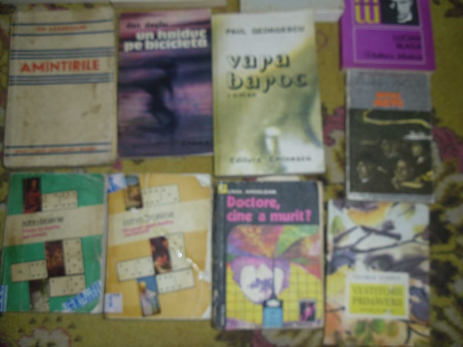 Raftul cu carti ,diverse