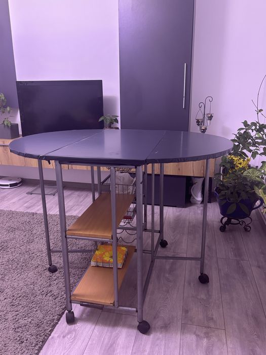 Vand urgent! Masa de bucatarie rabatabila