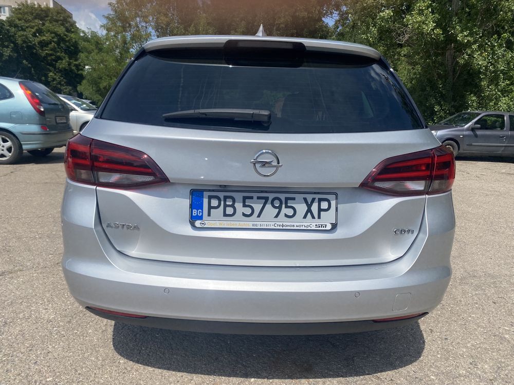 Opel Astra K sport tourer 2016 година