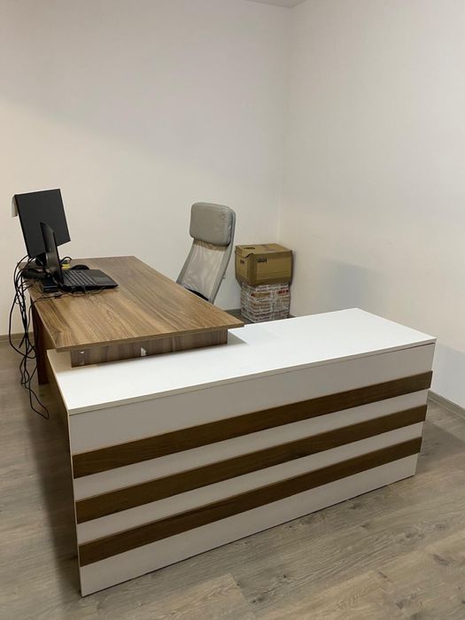 Mobilier birou scaune rafturi