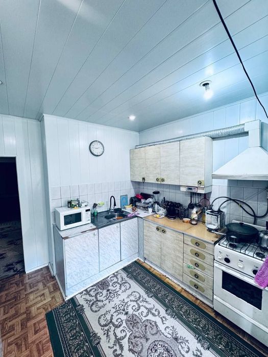 Продаётся 4 комнатная квартира! Ахмад Югнаки!