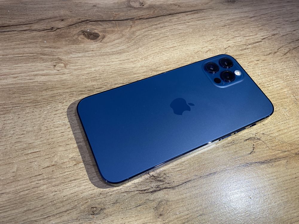 Iphone 12 pro в идеальном состоянии