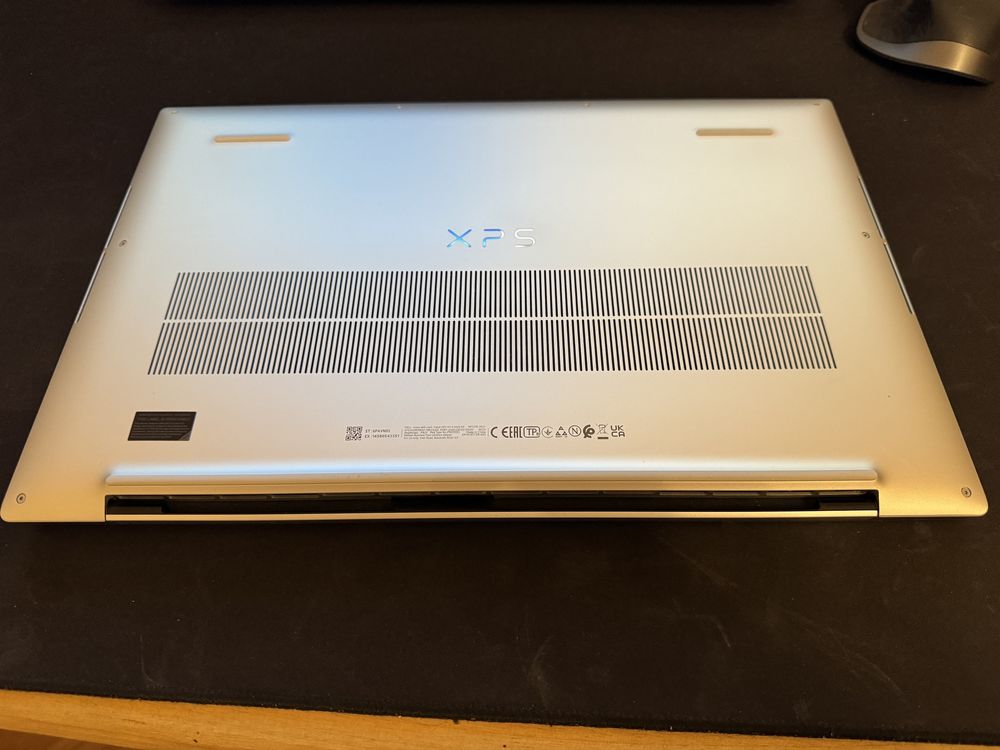 Dell XPS 9700, 17” FHD