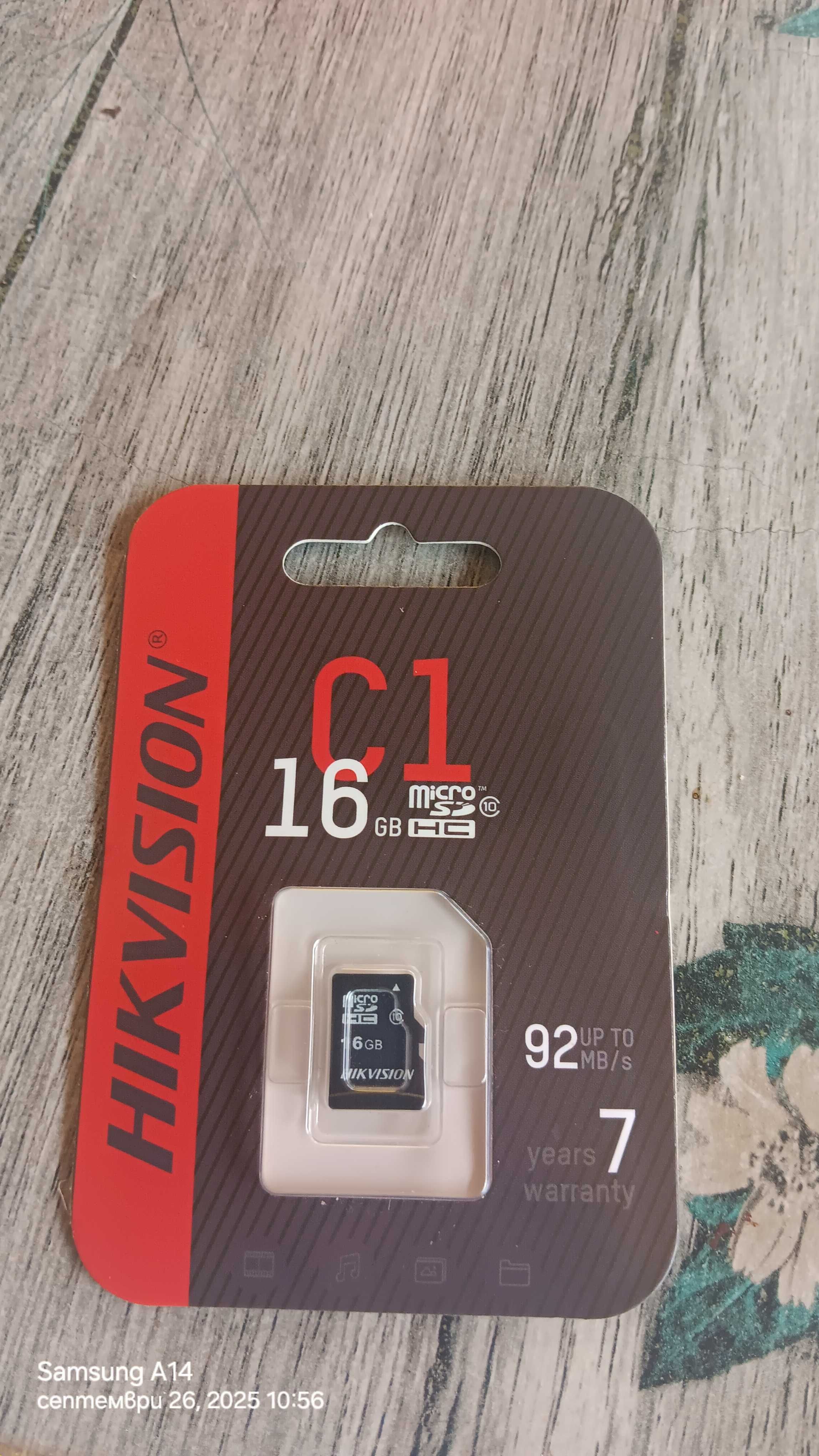 Карта памет HIKVISION