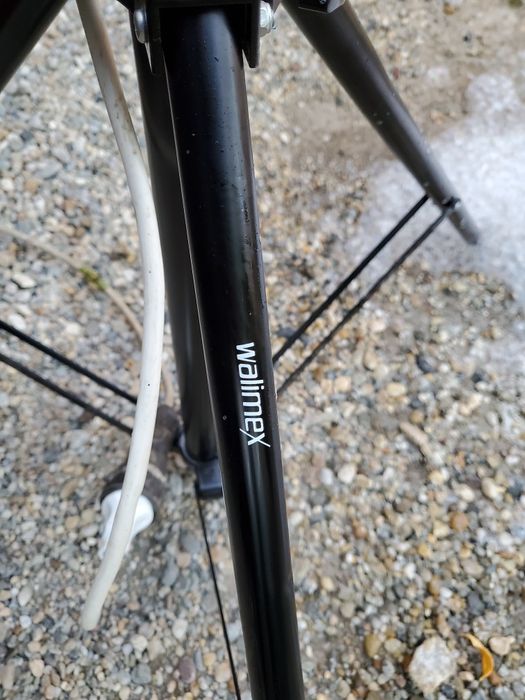 Stativ lumini si bule săpun