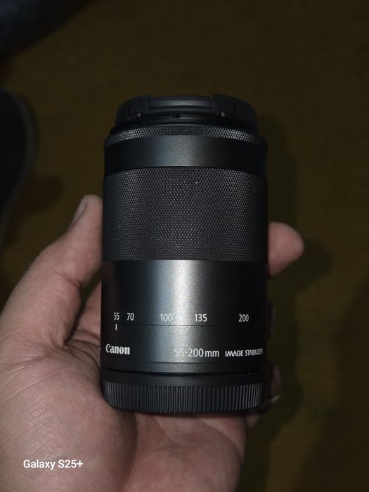 EOS M200 Canon yangi