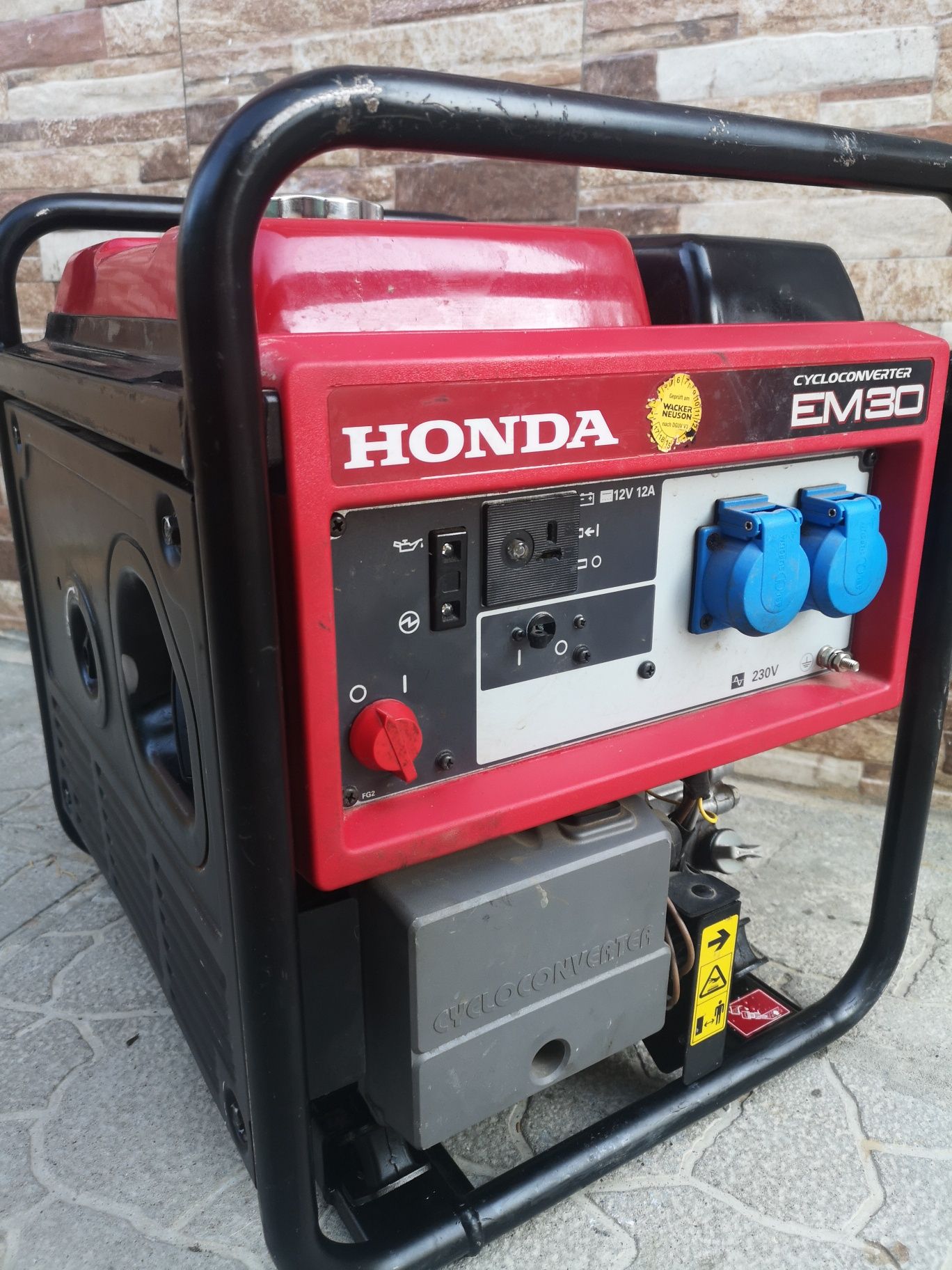 Инвенторен Генератор Honda EM30