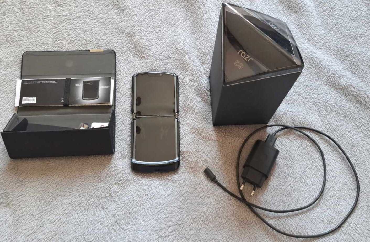 Vand telefon Motorola Razr 5G 256GB 8GB RAM