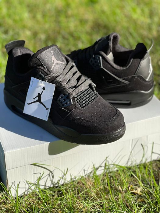 Jordan 4 Black cat