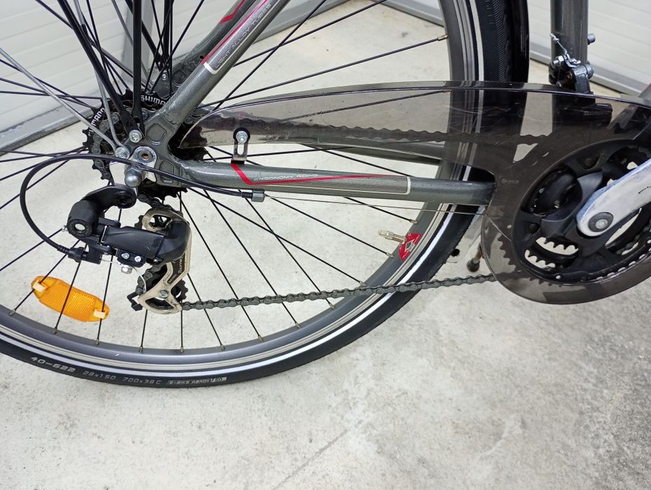 Vând bicicletă bărbați BBF,roți 28,cu 21 vit,stare f buna !