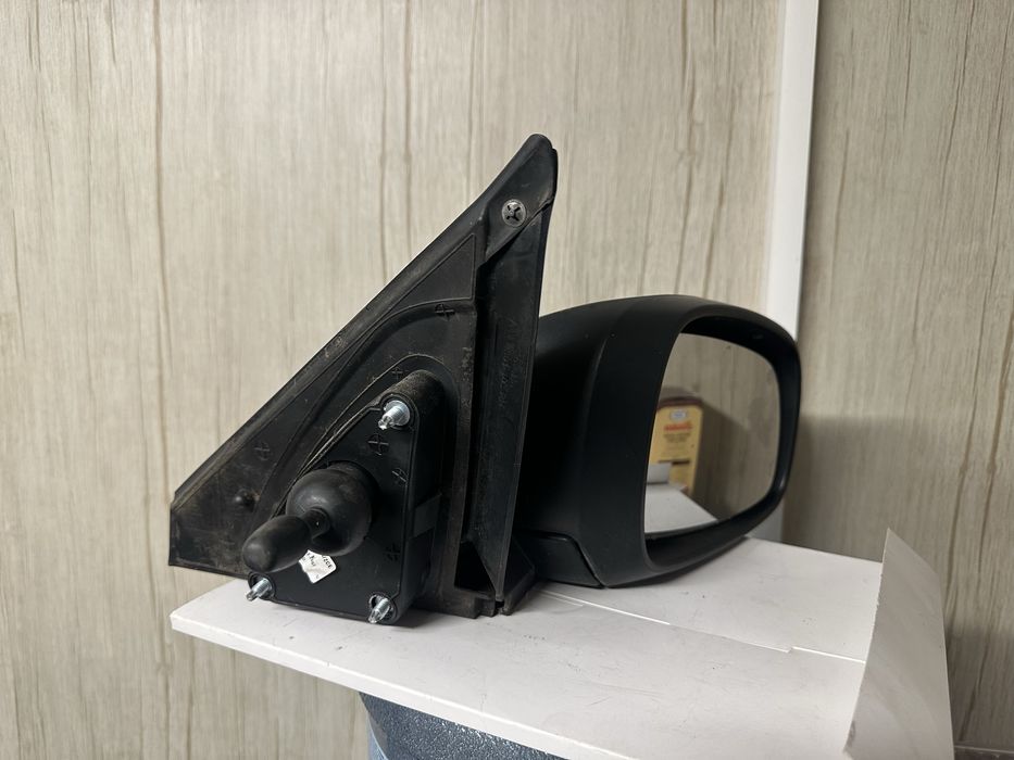 Огледало дясно за Сузуки Суифт 2006-2011г.!