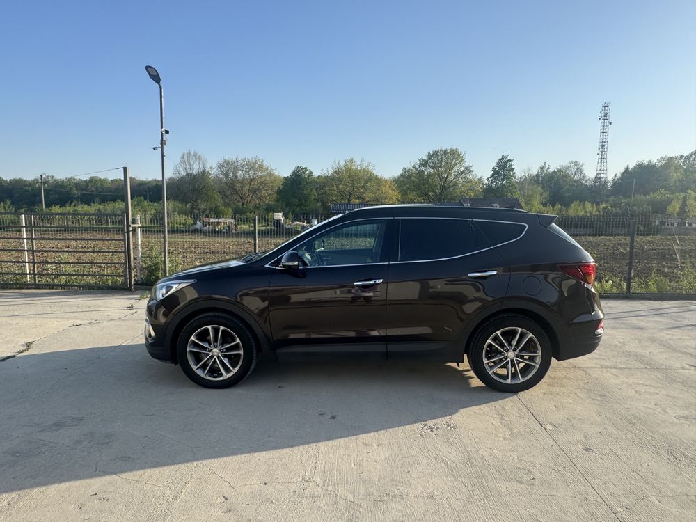 Hyundai Santa Fe Facelift/4x4/led/panorama/soft close/keyless/camere/m