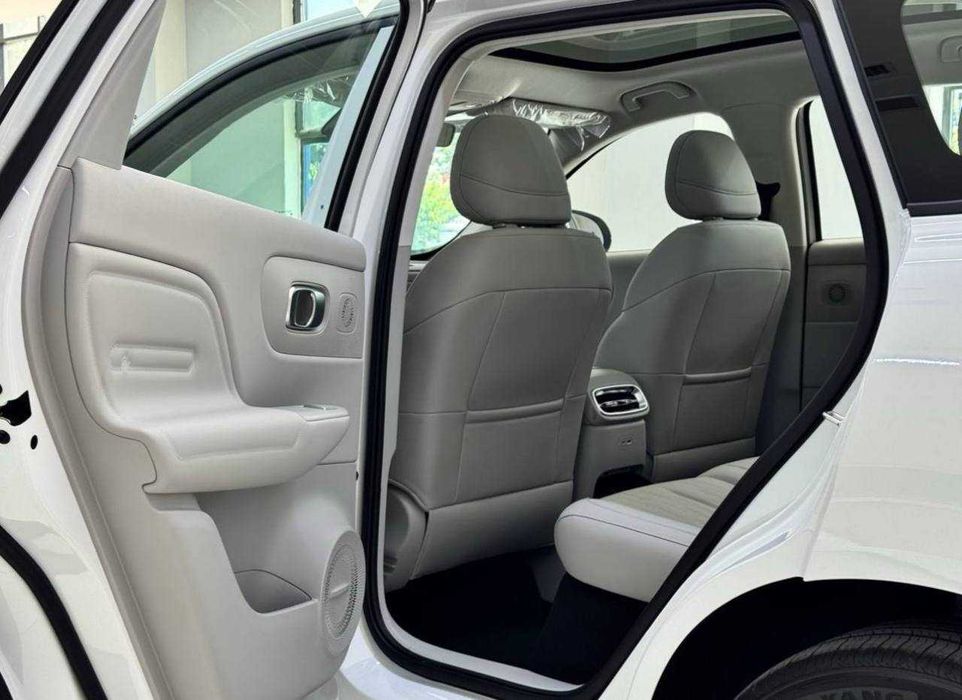 naxt va nasiyaga Leapmotor B10