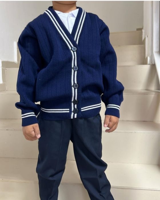 Кардиган новые 5/16г размеры есть