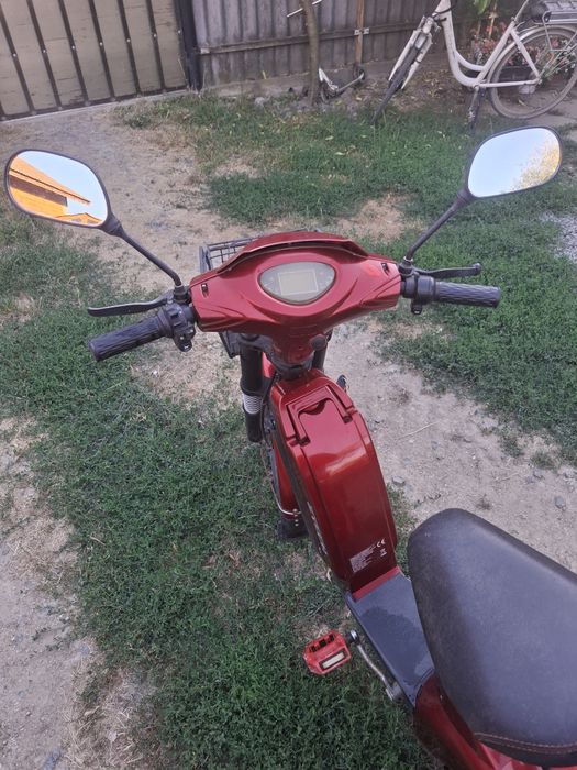 Scuter Electric  Z-Tech