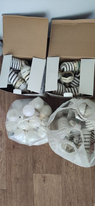 Лампочки не рабочии для поделок, декорации или ремонта