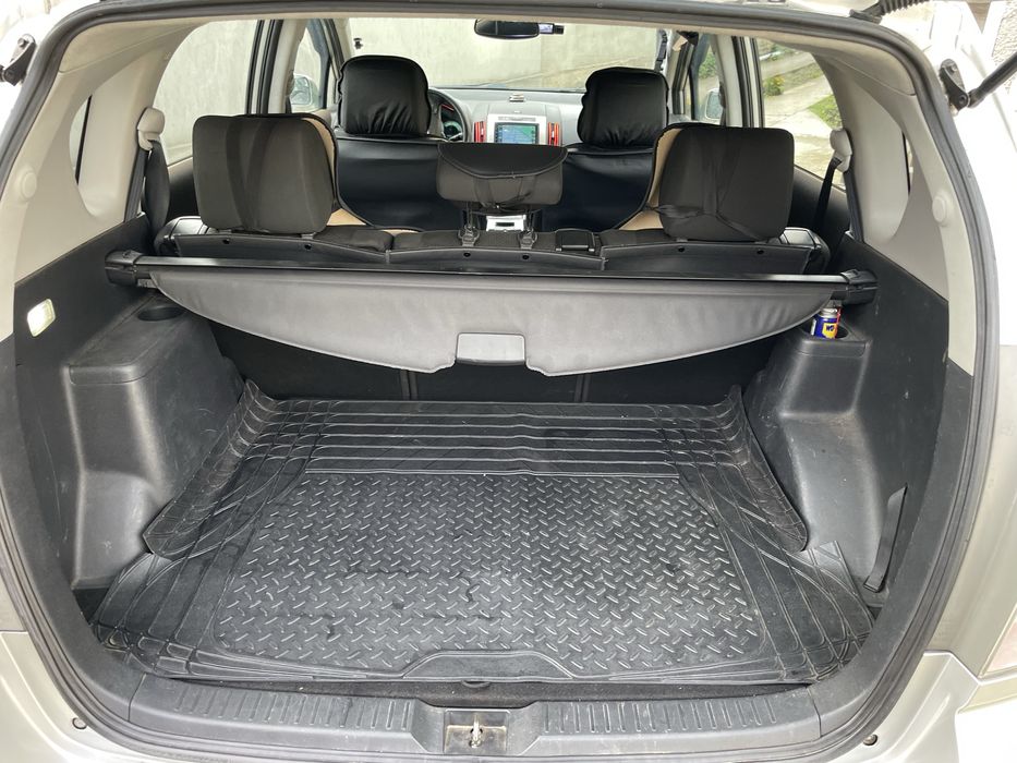 Toyota Corolla Verso 2.2d4d 136k.с.