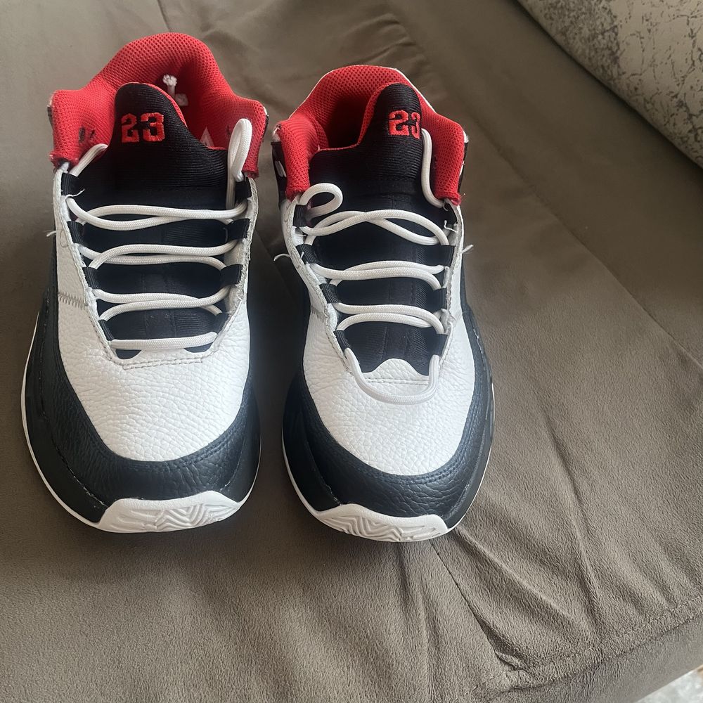 Маратонки Nike Air Jordan 23